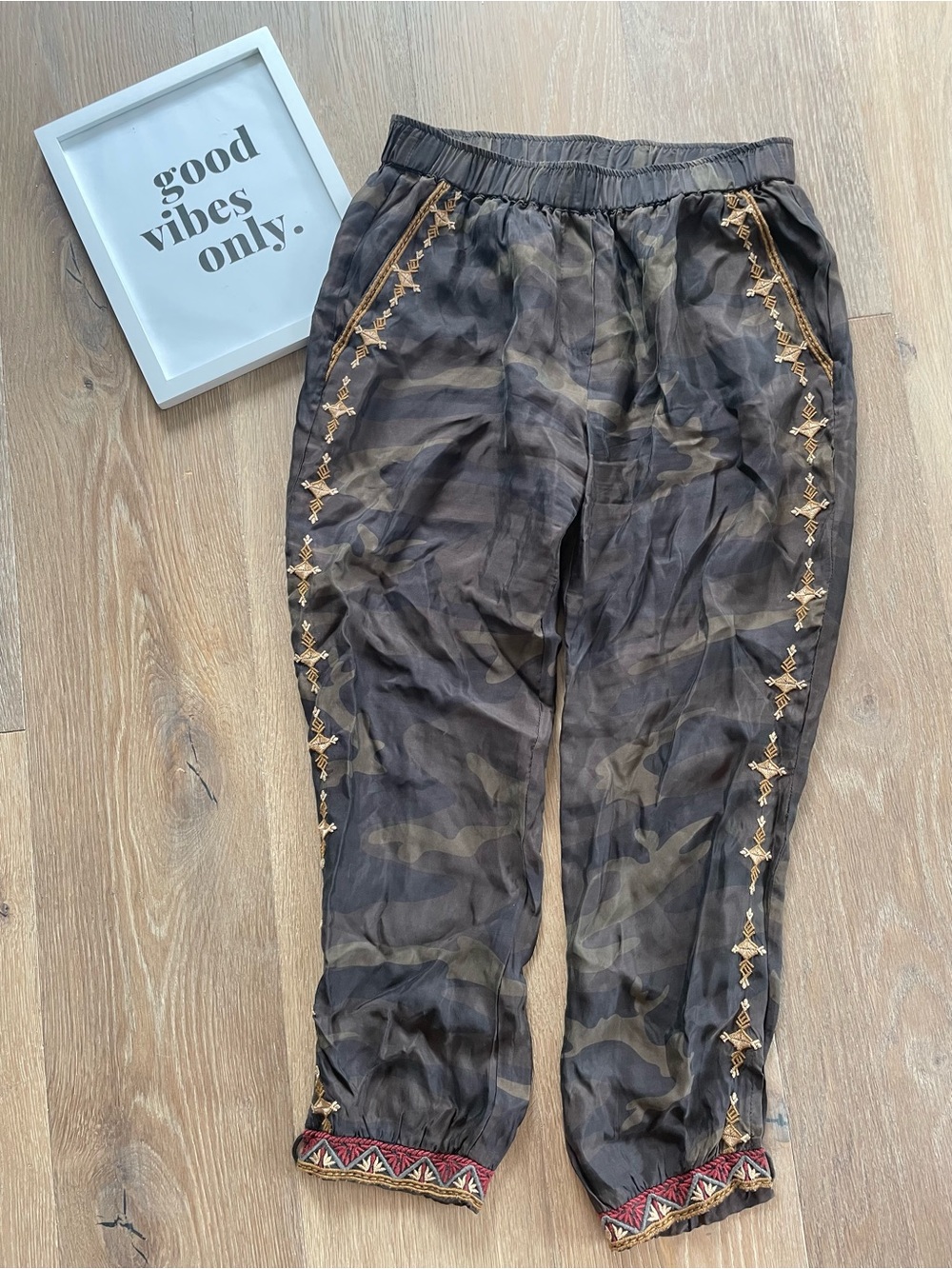 Johnny Was Workshop Camo Embroidered Jogger Pants
